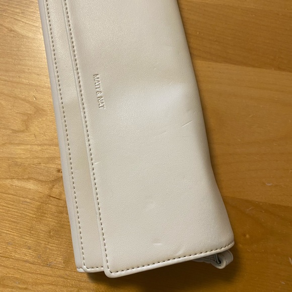 Matt & Nat vegan leather clutch bag - Picture 8 of 16